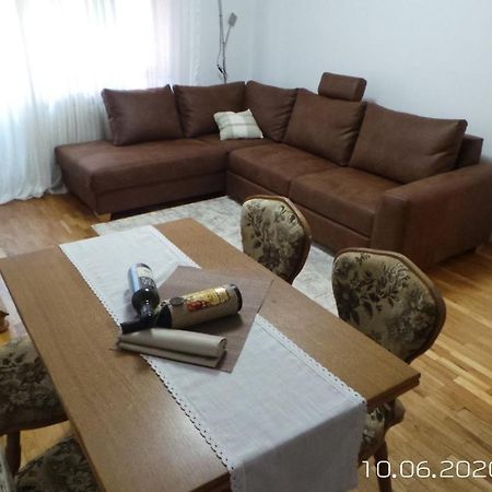 Walk Apartment ヴコヴァル エクステリア 写真